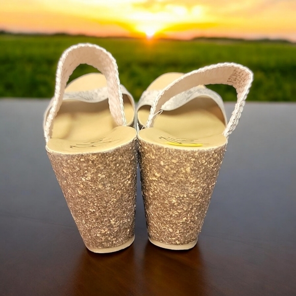 Blowfish Size 9 Malibu Wedges. Brand  New With tags. - Picture 6 of 13